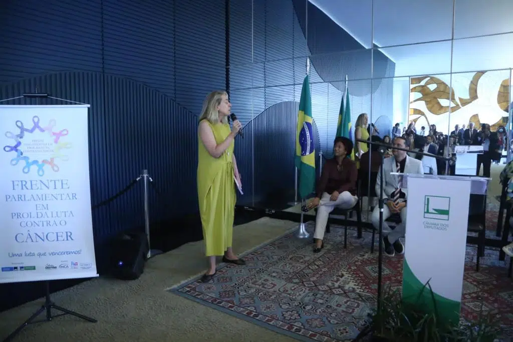 Dia Mundial do Câncer: Instituto Vencer o Câncer na Câmara do Deputados